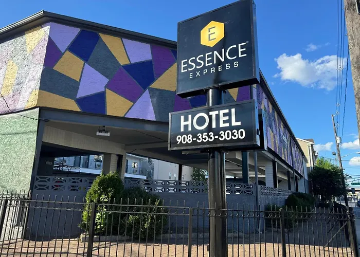 Essence Express Elizabeth Ewr Airport